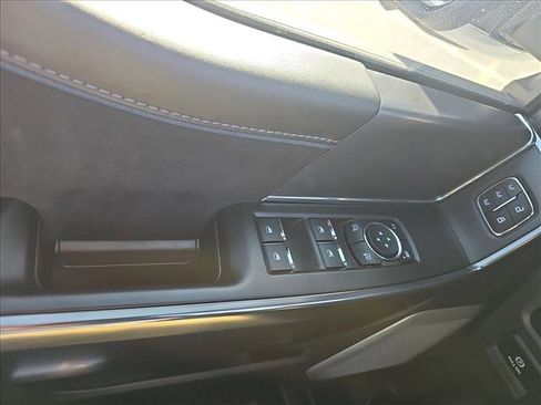 New 2025 Ford F150 Platinum w/ Equipment Group 702A High image 17