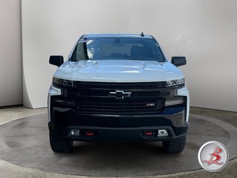 Used 2020 Chevrolet Silverado 1500 LT Trail Boss w/ Convenience Package image 2