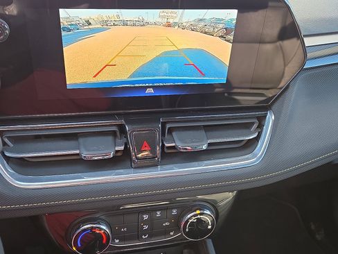 Used 2025 Chevrolet TrailBlazer ACTIV image 14