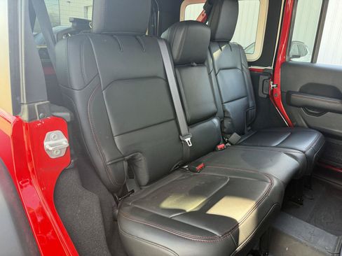 Used 2024 Jeep Wrangler Unlimited Rubicon w/ Safety Group AWD/4WD image 20