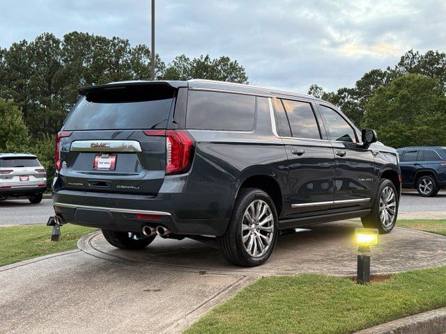 Used 2021 GMC Yukon XL Denali w/ Denali Premium Package AWD/4WD image 7