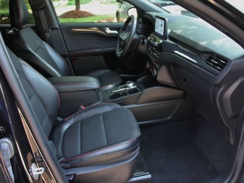 Used 2025 Ford Escape ST-Line AWD/4WD image 35
