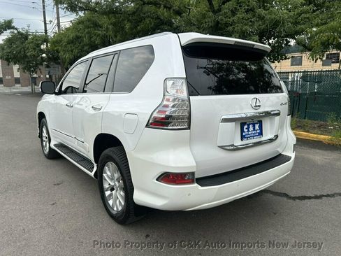 Used 2016 Lexus GX 460 w/ Premium Package AWD/4WD image 9