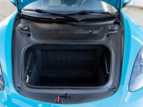 Used 2020 Porsche 718 Cayman image 27