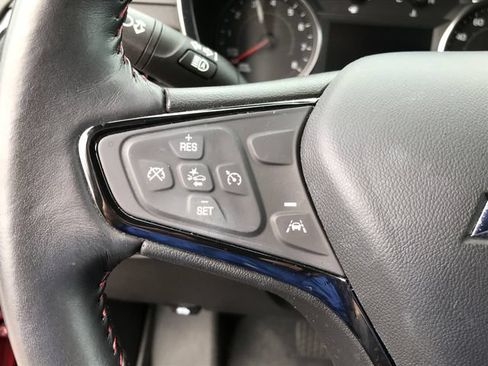 Used 2022 Chevrolet Equinox RS w/ LPO, Cargo Package FWD image 11