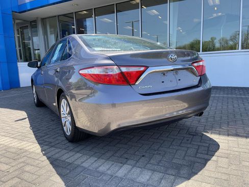 Used 2015 Toyota Camry XLE FWD image 3