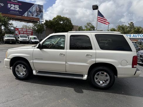 Used 2005 Cadillac Escalade 2WD image 4