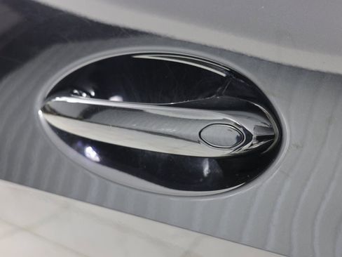 Used 2023 BMW X7 xDrive40i w/ M Sport Package image 21