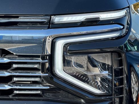 Used 2025 Chevrolet Suburban Premier image 48