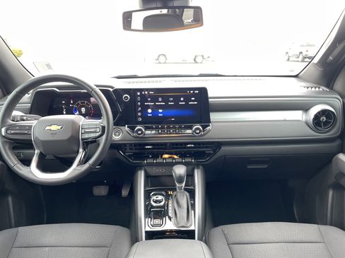 Used 2023 Chevrolet Colorado LT w/ LT Convenience Package II image 18