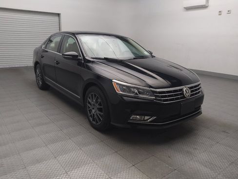 Used 2016 Volkswagen Passat 1.8T SE w/ Lighting Package (P06) image 13