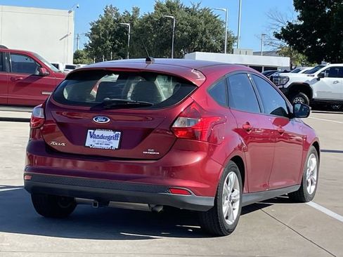 Used 2014 Ford Focus SE FWD image 4