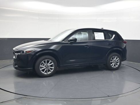 Used 2025 MAZDA CX-5 AWD 2.5 S w/ Preferred Package image 12