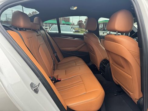 Used 2018 BMW 530e w/ Premium Package 2 image 16