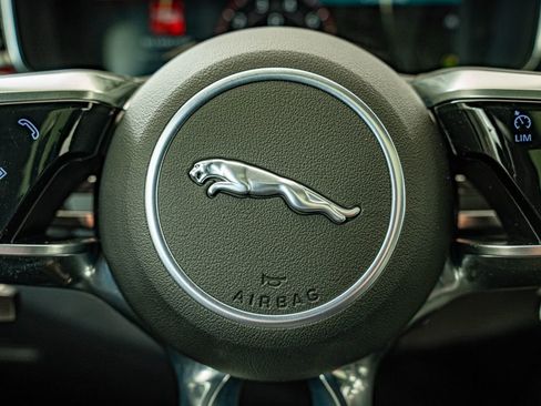 Certified 2024 Jaguar F-PACE R-Dynamic S AWD/4WD image 21