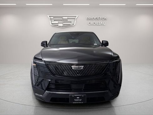 New 2025 Cadillac Escalade IQ Sport 2 w/ LPO, ONYX Package image 2
