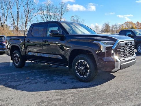 New 2025 Toyota Tundra SR5 image 3