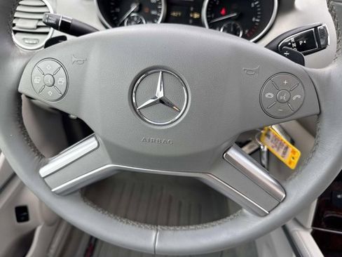 Used 2010 Mercedes-Benz ML 350 4MATIC image 24