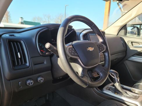 Used 2022 Chevrolet Colorado LT w/ Luxury Package image 9