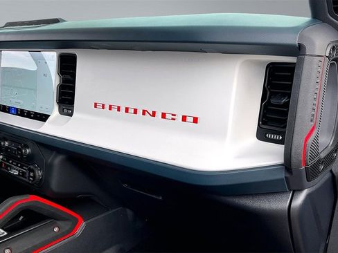Used 2025 Ford Bronco Heritage Edition image 17
