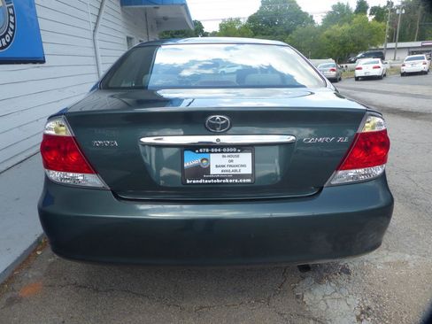 Used 2006 Toyota Camry XLE FWD image 6
