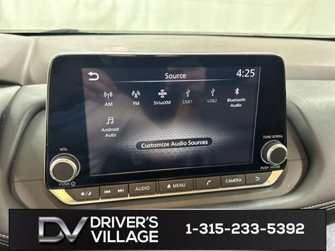 Used 2023 Nissan Rogue SL AWD/4WD image 14