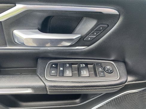 Used 2023 RAM 1500 Laramie AWD/4WD image 13