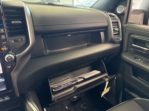 New 2026 RAM 2500 Laramie AWD/4WD image 49