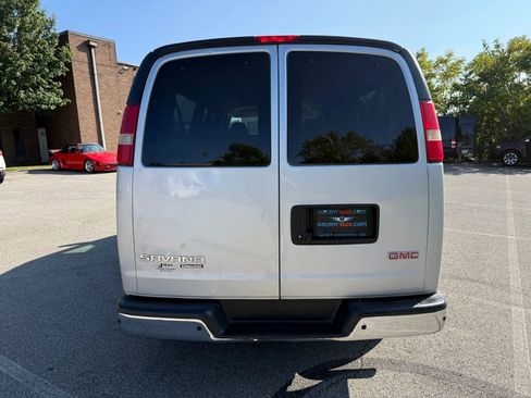 Used 2015 GMC Savana 3500 LT w/ LT Preferred Equipment Group image 4