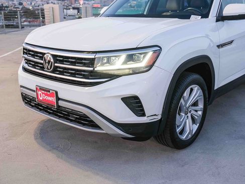 Used 2020 Volkswagen Atlas Cross Sport SEL FWD image 11