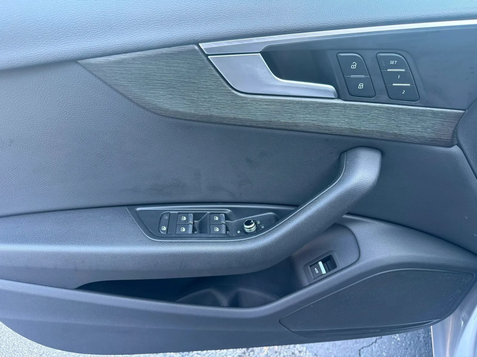 Used 2019 Audi A4 2.0T Premium FWD image 26