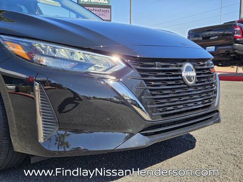 Used 2025 Nissan Sentra SR w/ SR Premium Package image 8