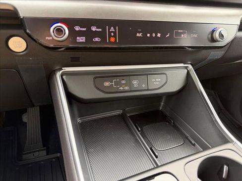 New 2026 Kia Carnival SX Prestige image 25