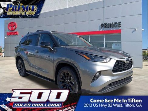 New 2026 Toyota Highlander XLE AWD/4WD image 1