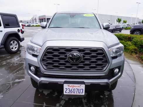 Used 2023 Toyota Tacoma TRD Off-Road w/ Technology Package AWD/4WD image 6