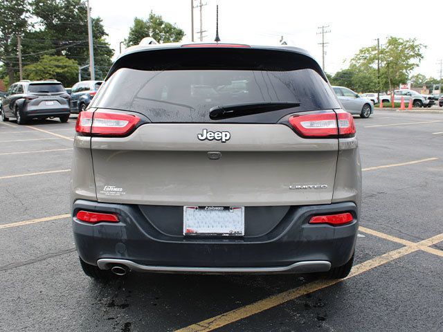 Used 2016 Jeep Cherokee Limited FWD image 6