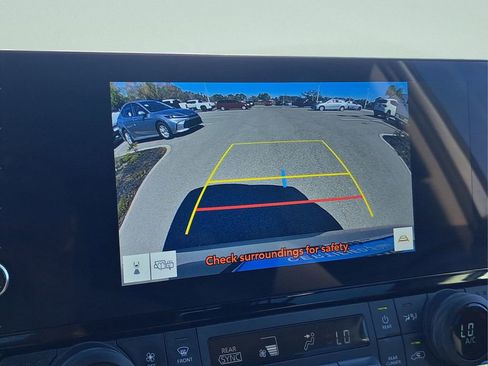 Used 2025 Toyota Grand Highlander AWD image 17