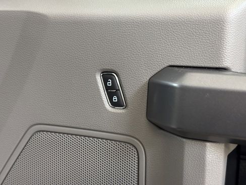 Used 2020 Ford F250 XLT image 26