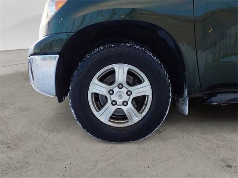 Used 2011 Toyota Tundra 4x4 CrewMax w/ Tow Pkg image 14