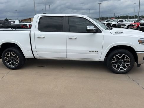 Used 2025 RAM 1500 Laramie AWD/4WD image 2
