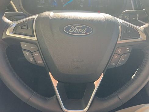Used 2024 Ford Edge SEL w/ Convenience Package AWD/4WD image 10