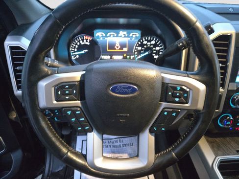 Used 2019 Ford F250 Lariat image 13