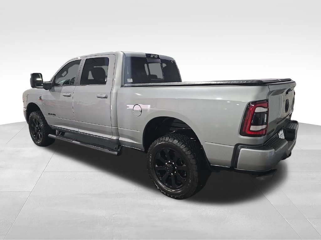 Used 2024 RAM 2500 Big Horn w/ Night Edition AWD/4WD image 3
