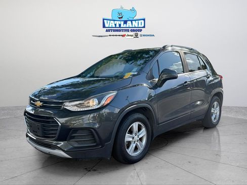 Used 2019 Chevrolet Trax LT w/ LPO, Cargo Package FWD image 20