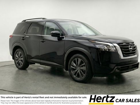 Used 2025 Nissan Pathfinder SV FWD image 1