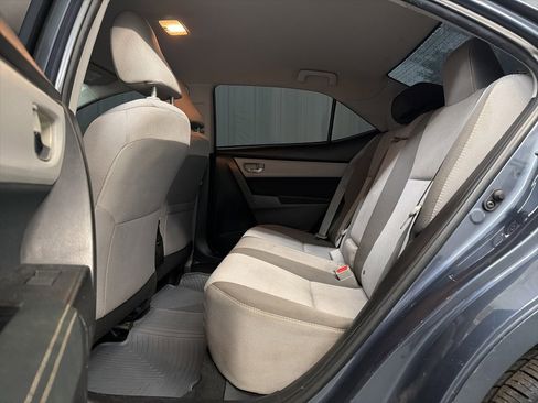 Used 2017 Toyota Corolla LE image 23