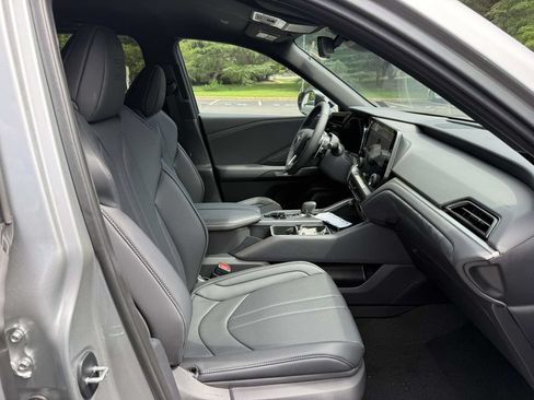 Used 2026 Lexus TX 500h AWD w/ Technology Package image 15