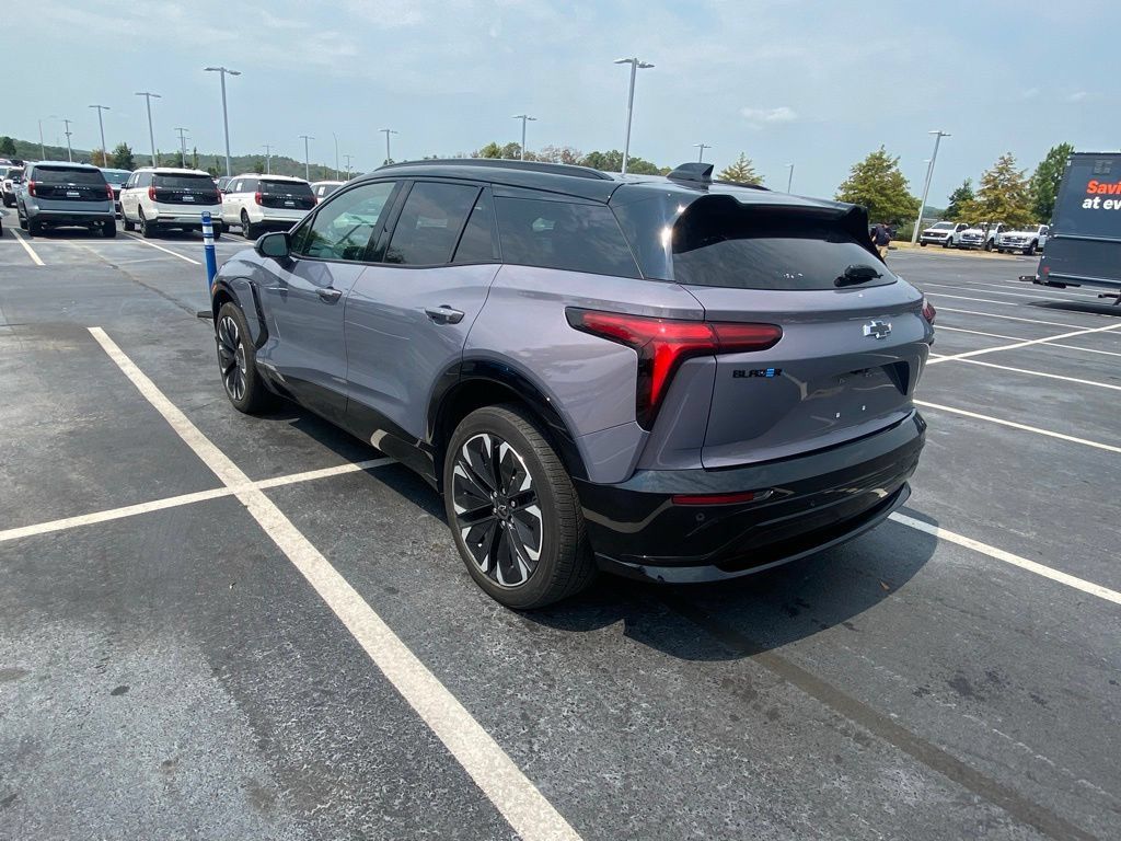 Used 2025 Chevrolet Blazer EV RS AWD/4WD image 5