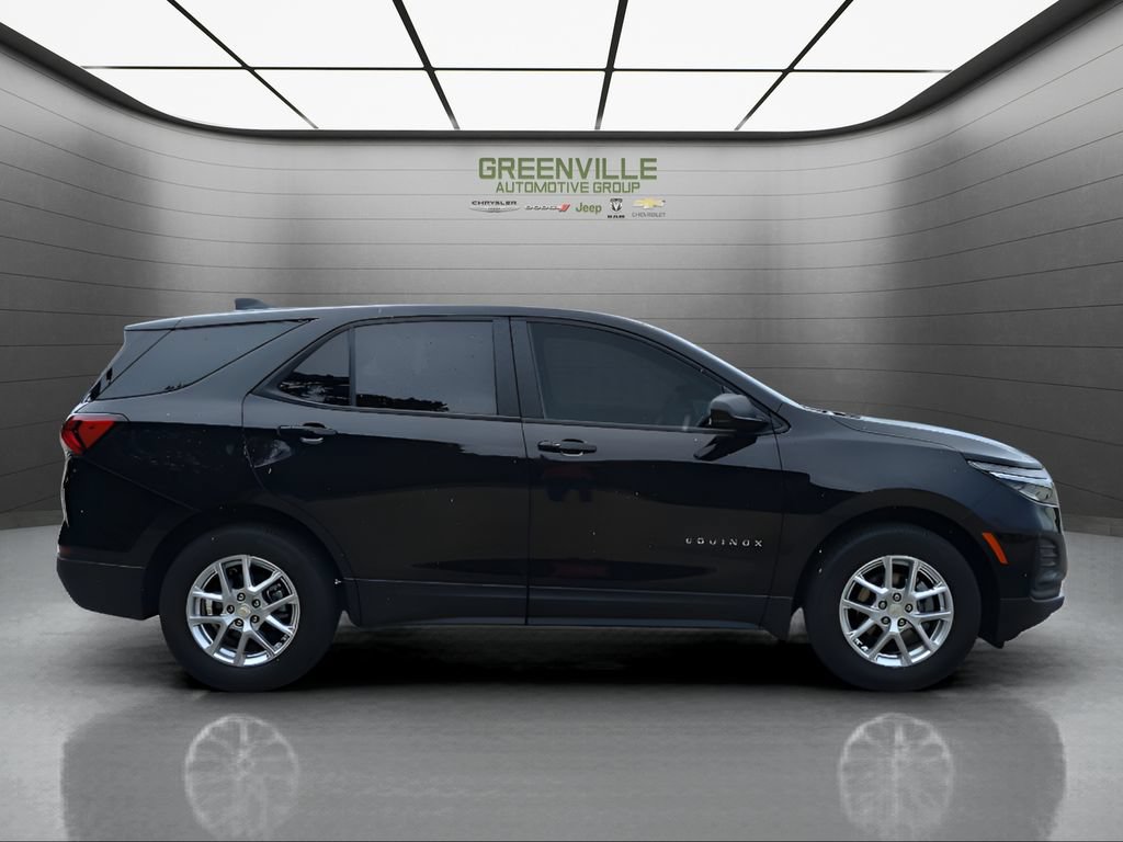 Used 2024 Chevrolet Equinox LS w/ LS Convenience Package FWD image 6
