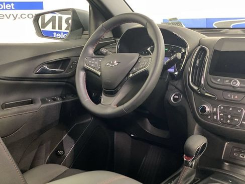 Used 2023 Chevrolet Equinox RS FWD image 14